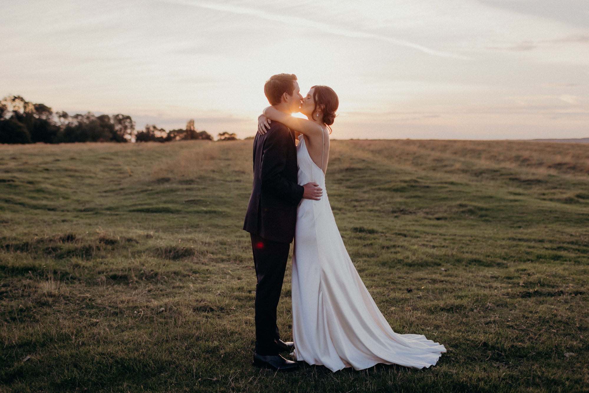 Ellie στο Andrea Hawkes για τον γάμο της Primrose Hill Farm στο Oxfordshire 65 Ellie και Harry Primrose Hill Farm LMD υποβολή τοπίου 48